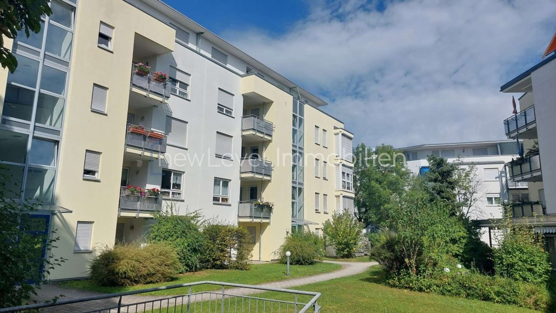 Wohnung zum Kauf 195.000 € 2 Zimmer 46 m²<br/>Wohnfläche 2.<br/>Geschoss Metzingen Metzingen 72555