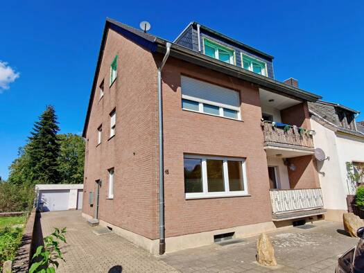 Mehrfamilienhaus zum Kauf 369.000 € 9 Zimmer 222 m² 626 m² Grundstück Elsdorf Elsdorf 50189