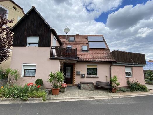 Einfamilienhaus zum Kauf 275.000 € 6 Zimmer 120 m² 392 m² Grundstück frei ab 01.12.2026 Münchsteinach Münchsteinach 91481