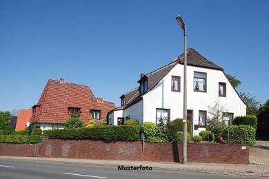 Mehrfamilienhaus zur Zwangsversteigerung 50.000 € 1 Zimmer 262 m² 882 m² Grundstück Bohlenbergerfeld Zetel 26340