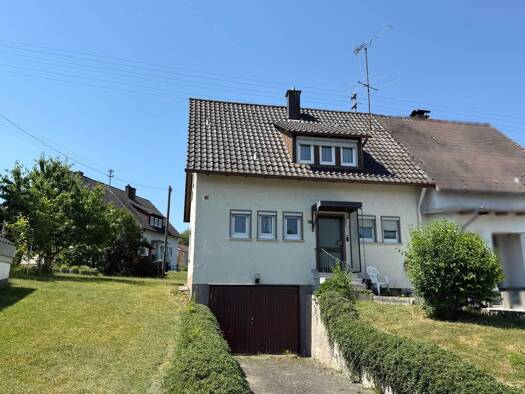 Doppelhaushälfte zum Kauf 185.000 € 4 Zimmer 94 m² 391 m² Grundstück Balingen Balingen 72336