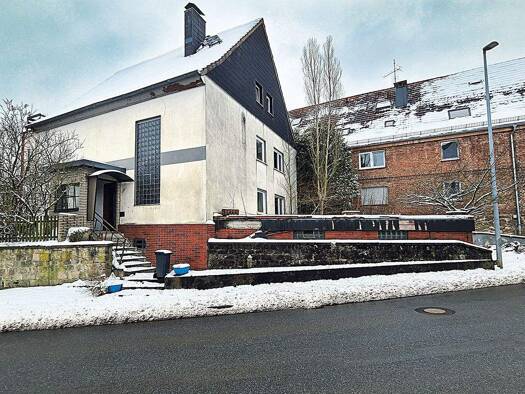 Mehrfamilienhaus zum Kauf 28.000 € 8 Zimmer 257 m² 661 m² Grundstück frei ab sofort Ikenhauser Straße 2 Bonenburg Warburg 34414