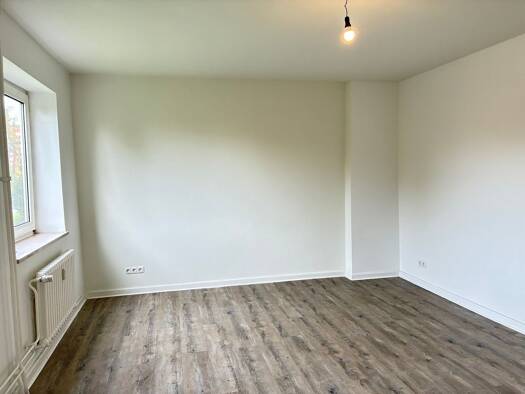 Wohnung zur Miete 579 € 2 Zimmer 54,2 m² 1. Geschoss Woermannstraße 28 Neumühlen-Dietrichsdorf Kiel 24149
