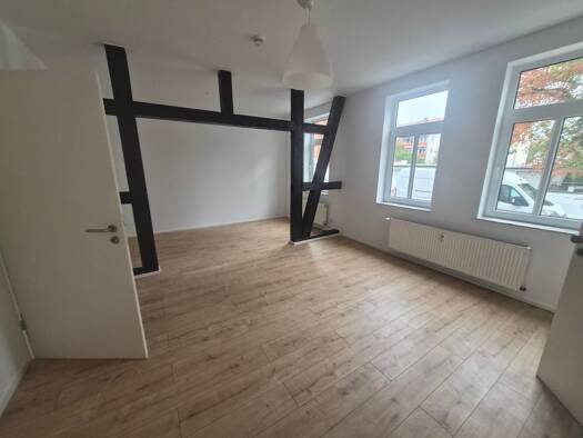 Wohnung zur Miete 550 € 2,5 Zimmer 63,2 m² frei ab sofort Güntherstraße 2 Arnstadt Arnstadt 99310