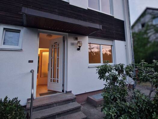 Reihenhaus zur Miete 2.000 € 6 Zimmer 135 m² 400 m² Grundstück frei ab 01.09.2026 Buckenhof 91054