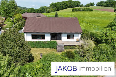 Einfamilienhaus zum Kauf 365.000 € 4 Zimmer 142 m² 857 m² Grundstück Schwarzach Mainleus - Schwarzach 95336