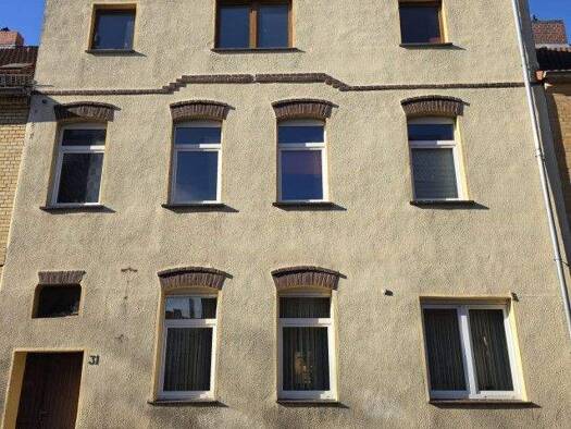 Haus zum Kauf 120.000 € 5 Zimmer 130 m² 574 m² Grundstück Bitterfeld Bitterfeld-Wolfen 06749