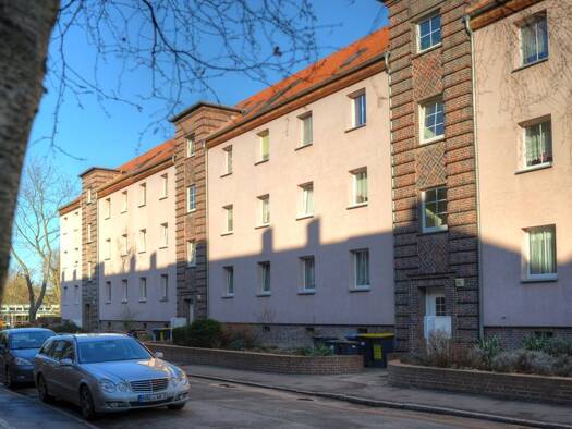 Studio zur Miete 267 € 1 Zimmer 35,6 m² 4. Geschoss frei ab 01.09.2026 Merkurstraße 57 Trotha Halle 06118
