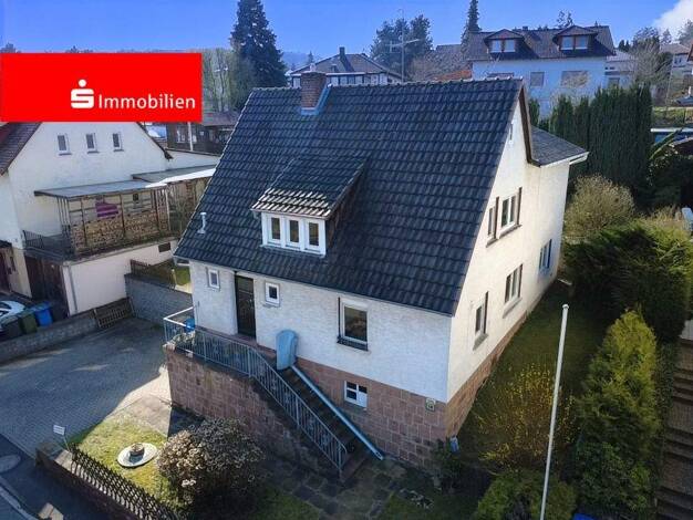 Einfamilienhaus zum Kauf 265.000 € 6 Zimmer 170 m² 552 m² Grundstück frei ab sofort Fronhausen 35112