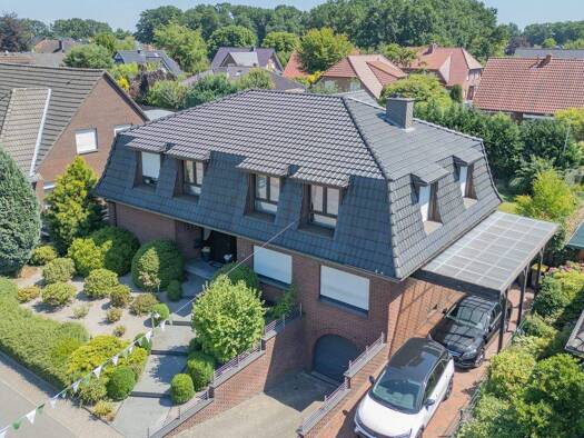 Einfamilienhaus zum Kauf 6 Zimmer 200 m² 744 m² Grundstück Varrelbusch Garrel / Varrelbusch 49681