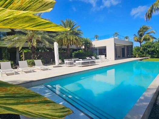 Villa zum Kauf - Erstbezug 3.500.000 € 6 Zimmer 726 m² 2.112 m² Grundstück Beau Champ 3548