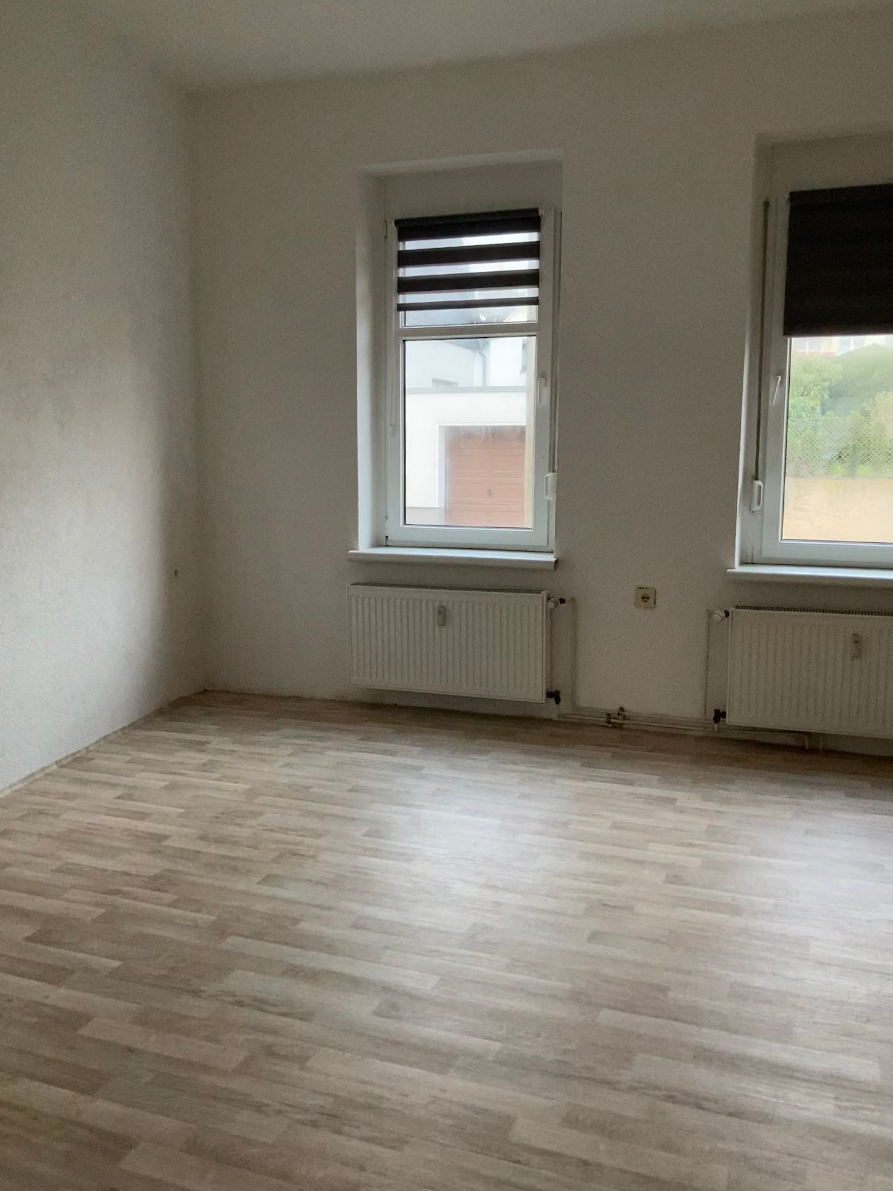 Wohnung zur Miete 190 € 1 Zimmer 34,5 m²<br/>Wohnfläche EG<br/>Geschoss ab sofort<br/>Verfügbarkeit Bernburger Straße 18 Baalberge Bernburg 06406