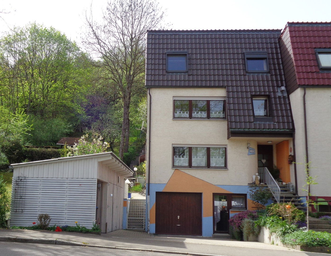 Reihenendhaus zum Kauf provisionsfrei 597.000 € 7 Zimmer 167,8 m²<br/>Wohnfläche 828 m²<br/>Grundstück Pfullingen 72793