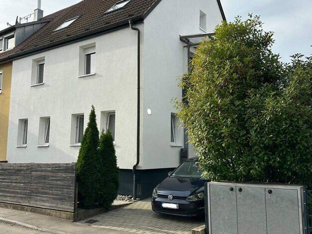 Mehrfamilienhaus zum Kauf 749.000 € 7 Zimmer 170 m² 164 m² Grundstück frei ab 01.03.2026 Möhringen Stuttgart 70567