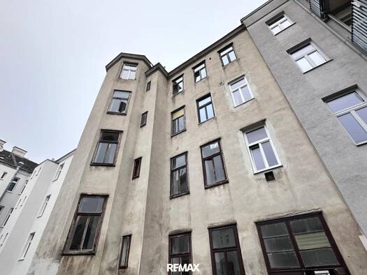 Sonstiges zum Kauf als Kapitalanlage geeignet 2.350.000 € 839 m² 348 m² Grundstück Wien 1100