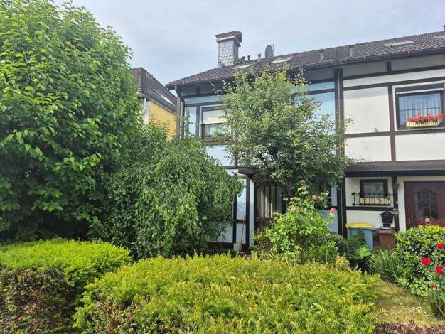 Reihenmittelhaus zum Kauf 395.000 € 5 Zimmer 130 m² 318 m² Grundstück Bruchköbel 63486