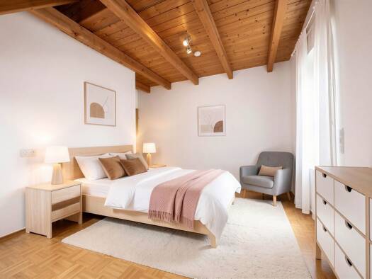 Reihenendhaus zur Miete 1.600 € 4 Zimmer 140,5 m² 279 m² Grundstück frei ab 01.10.2026 Neuhausen Volkenschwand 84106