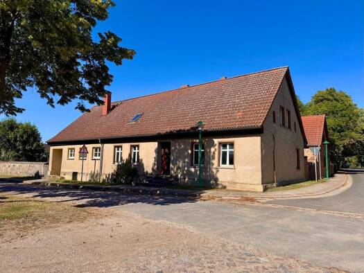 Einfamilienhaus zum Kauf 69.000 € 5 Zimmer 140 m² 1.478 m² Grundstück Carmzow-Wallmow / Cremzow 17291