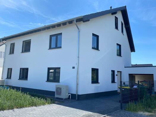 Doppelhaushälfte zur Miete 1.700 € 4,5 Zimmer 145 m² 320 m² Grundstück frei ab sofort Odendorf Swisttal 53913
