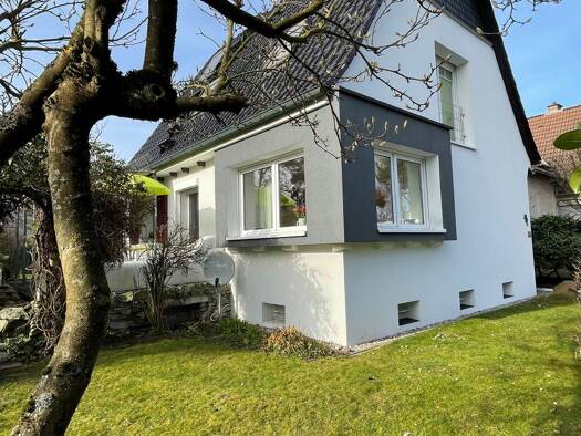 Einfamilienhaus zum Kauf provisionsfrei 825.000 € 3,5 Zimmer 87 m² 900 m² Grundstück Hundertmorgenweg Zeppelinheim Neu-Isenburg 63263