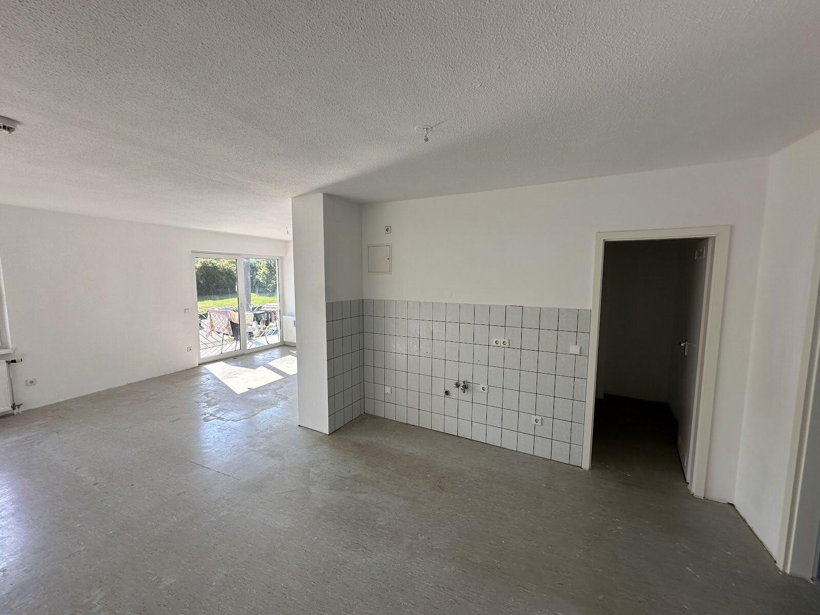 Wohnung zur Miete 564 € 2 Zimmer 68,4 m²<br/>Wohnfläche 1.<br/>Geschoss ab sofort<br/>Verfügbarkeit Wuppertaler Str. 3 Hageberg Wolfsburg 38440