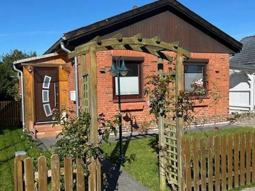 Bungalow zum Kauf 124.999 € 1 Zimmer 45 m² 279 m² Grundstück Horst Hennstedt 25779