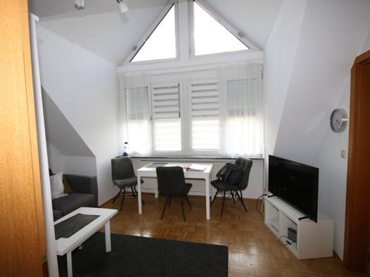 Wohnung zur Miete 560 € 2 Zimmer 35 m² 2. Geschoss frei ab 01.12.2026 Seckbach Frankfurt am Main 60389