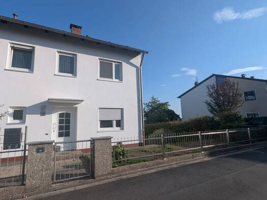 Doppelhaushälfte zum Kauf provisionsfrei 695.000 € 6 Zimmer 170 m² 359 m² Grundstück frei ab sofort Frauenaurach Erlangen 91056
