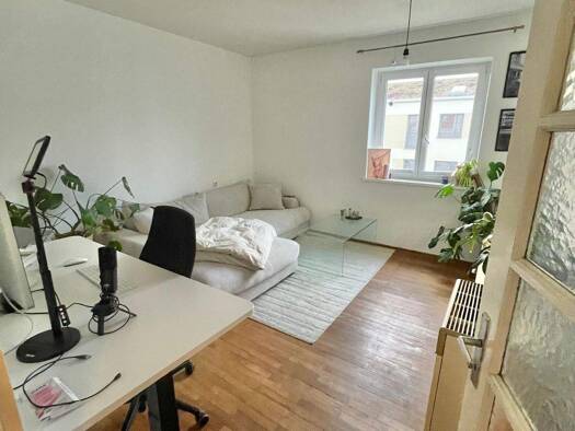 Wohnung zur Miete 570 € 2,5 Zimmer 56,6 m² frei ab 01.03.2026 Schiestlstraße 40 Grombühl Würzburg 97080
