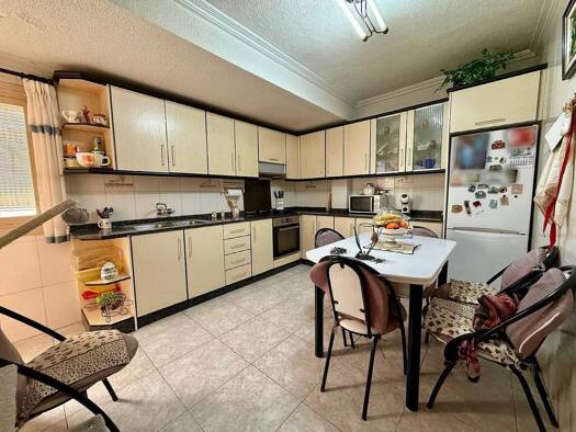 Wohnung zum Kauf 130.000 € 5 Zimmer 181 m² Pinós 03650