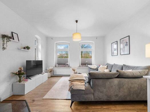 Mehrfamilienhaus zum Kauf 289.000 € 8,5 Zimmer 221,9 m² 563 m² Grundstück Hohenwestedt 24594