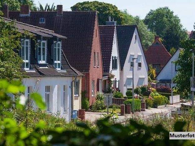 Mehrfamilienhaus zum Kauf 605.000 € 252 m² 372 m² Grundstück Eschersheim Frankfurt/Main 60431