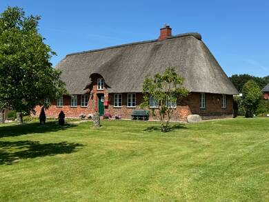 Einfamilienhaus zum Kauf 298.000 € 3,5 Zimmer 108 m² 1.870 m² Grundstück Struckum 25821