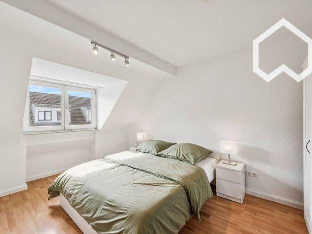 Wohnung zur Miete auf Zeit 880 € 2 Zimmer 26,7 m² frei ab sofort Bergisch-Gladbacher-Straße 178 Mülheim Köln 51063