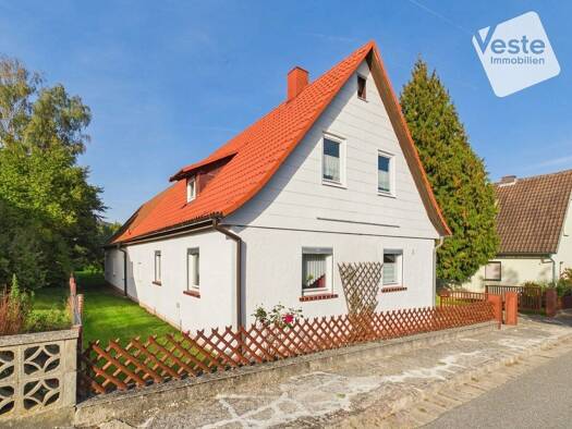 Einfamilienhaus zum Kauf 230.000 € 5 Zimmer 112 m² 982 m² Grundstück Gauerstadt Bad Rodach 96476