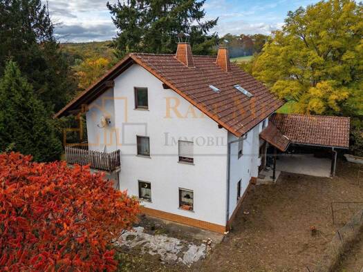Einfamilienhaus zum Kauf 269.000 € 5,5 Zimmer 156 m² 1.192 m² Grundstück frei ab sofort Neukirchen Braunfels 35619