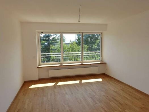 Wohnung zur Miete 915 € 2 Zimmer 66 m² 4. Geschoss frei ab 01.11.2026 Erlenaustraße 31 Ost Rosenheim 83022