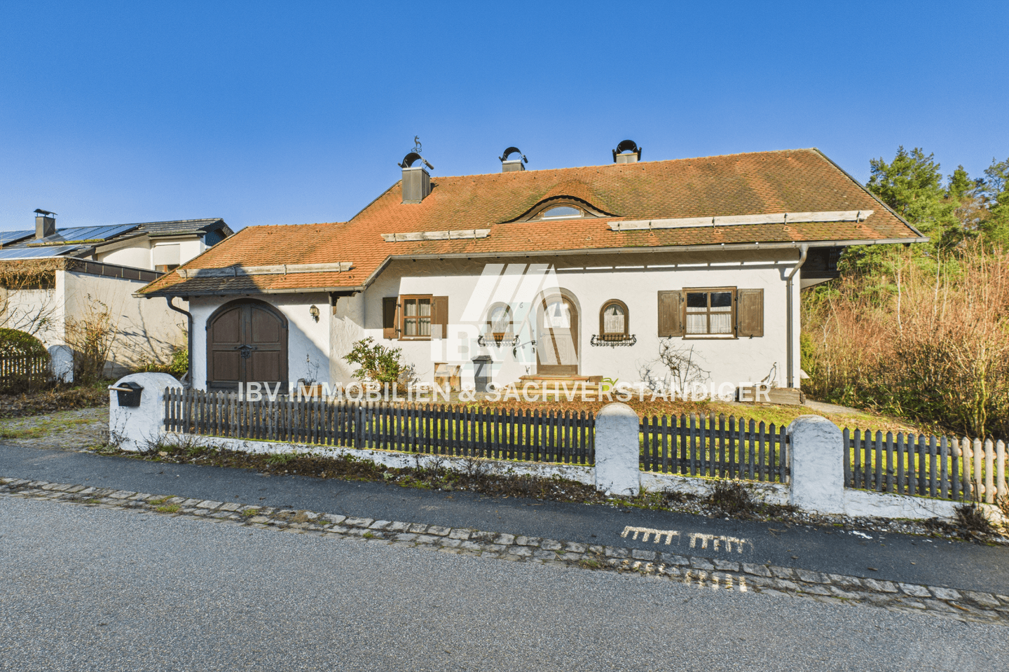 Immobilie in Kastl - Wer weckt mich aus dem Dornröschen-Schlaf? Landhaus bei Kastl - Bild 0