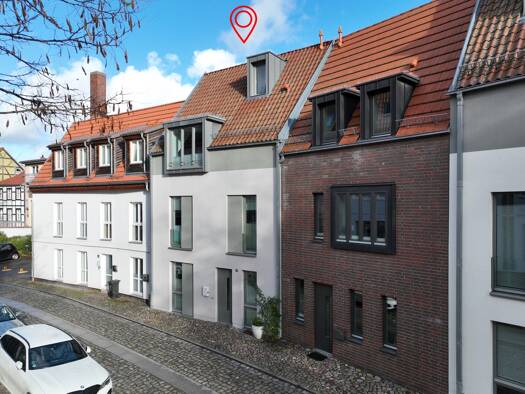 Wohnung zur Miete 1.500 € 4 Zimmer 111 m² frei ab sofort Altstadt Stralsund 18439