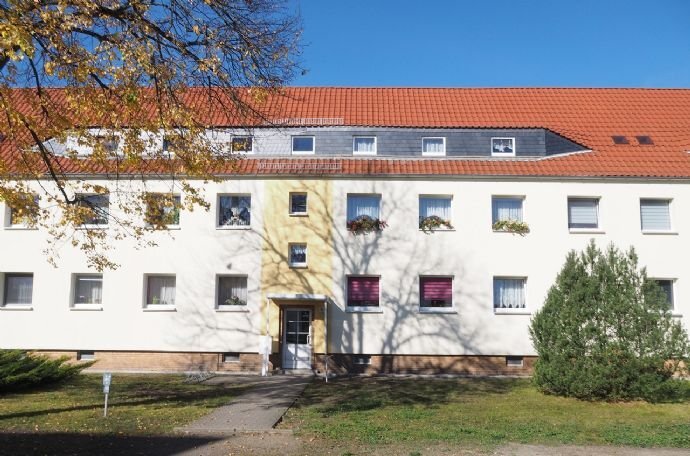 Wohnung zur Miete 3 Zimmer 61,5 m²<br/>Wohnfläche EG<br/>Geschoss ab sofort<br/>Verfügbarkeit Friedrich-Engels-Straße 3 Ruhland Ruhland 01945