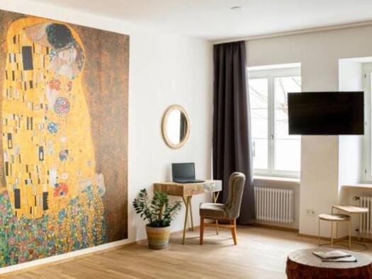Wohnung zur Miete 1.450 € 2 Zimmer 50 m² Geschoss 2/3 frei ab sofort Singen Singen (Hohentwiel) 78224