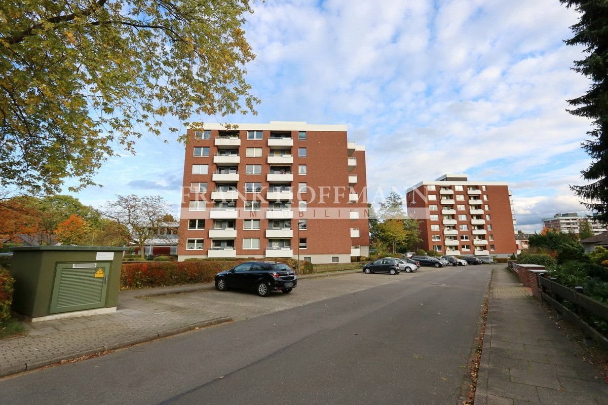 Wohnung zum Kauf 209.000 € 2 Zimmer 87,7 m²<br/>Wohnfläche 2.<br/>Geschoss Henstedt-Ulzburg 24558