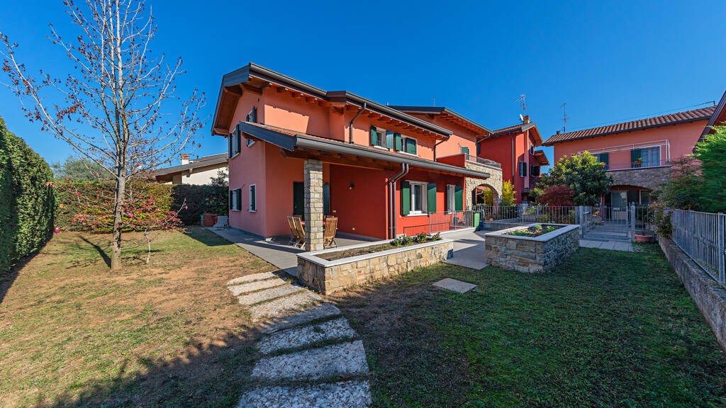 Mehrfamilienhaus zum Kauf 645.000 € 9 Zimmer 265,5 m² 350 m² Grundstück Via Luigi Decò 51A Valeggio sul Mincio 37067