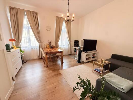 Wohnung zur Miete 1.190 € 2 Zimmer 58 m² 3 Geschosse frei ab sofort Altstadt-Süd Innenstadt 50678