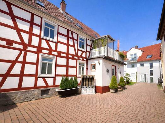 Mehrfamilienhaus zum Kauf provisionsfrei 1.569.000 € 14 Zimmer 389 m² 1.509 m² Grundstück Gronau Bad Vilbel 61118