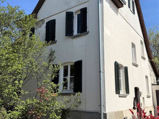 Haus zum Kauf 710.000 € 5 Zimmer 190 m² 318 m² Grundstück frei ab sofort Vaihingen Stuttgart 70563