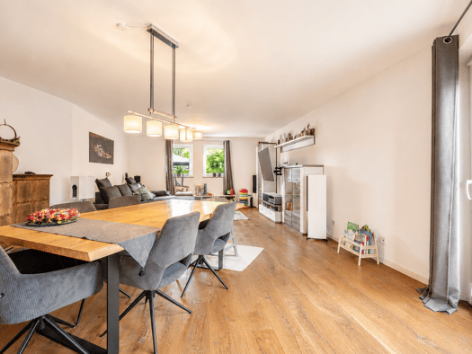 Einfamilienhaus zum Kauf 349.000 € 5 Zimmer 130,9 m² 120 m² Grundstück Straubing Straubing 94315