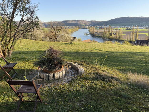 Einfamilienhaus zur Miete 2.000 € 8 Zimmer 240 m² 3.000 m² Grundstück Kadelburg Küssaberg 79790