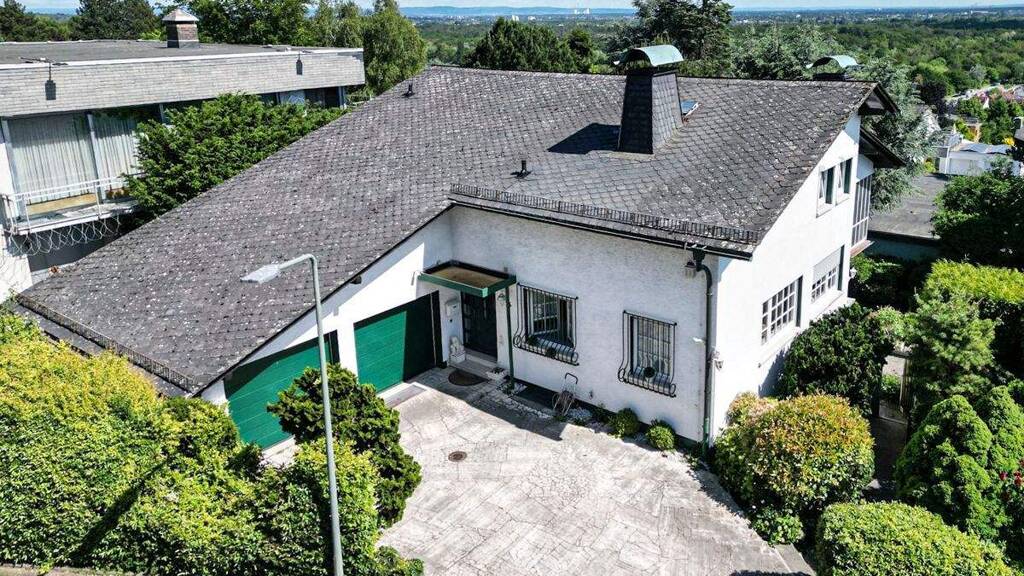 Einfamilienhaus zum Kauf 1.395.000 € 7 Zimmer 224 m² 702 m² Grundstück frei ab sofort Bergen-Enkheim Frankfurt am Main 60388