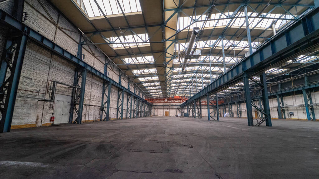 Produktionshalle zur Miete 3 € 4.102 m² Lagerfläche Schloßchemnitz Chemnitz / Schloßchemnitz 09113